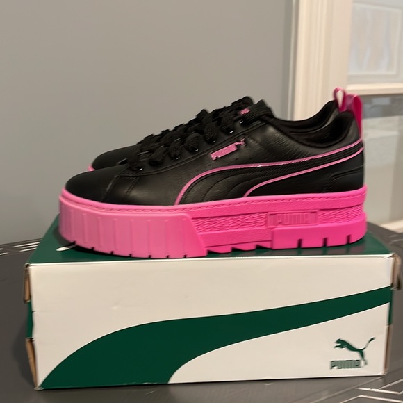 Puma Women's Black and Pink Platform Sneakers - Picture 3 of 6
